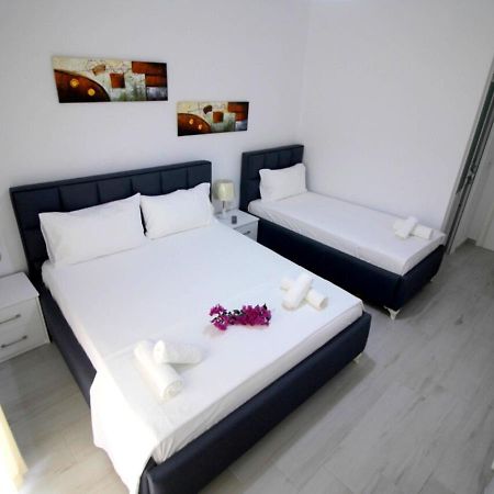 Gusto Di Casa Hotel Sarandë Buitenkant foto